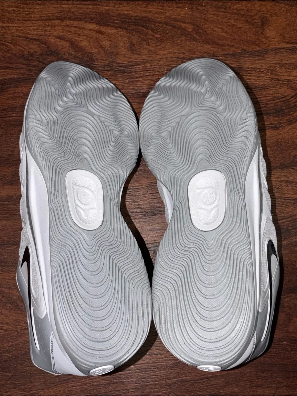 Nike size 16 Training Sneakers basketball